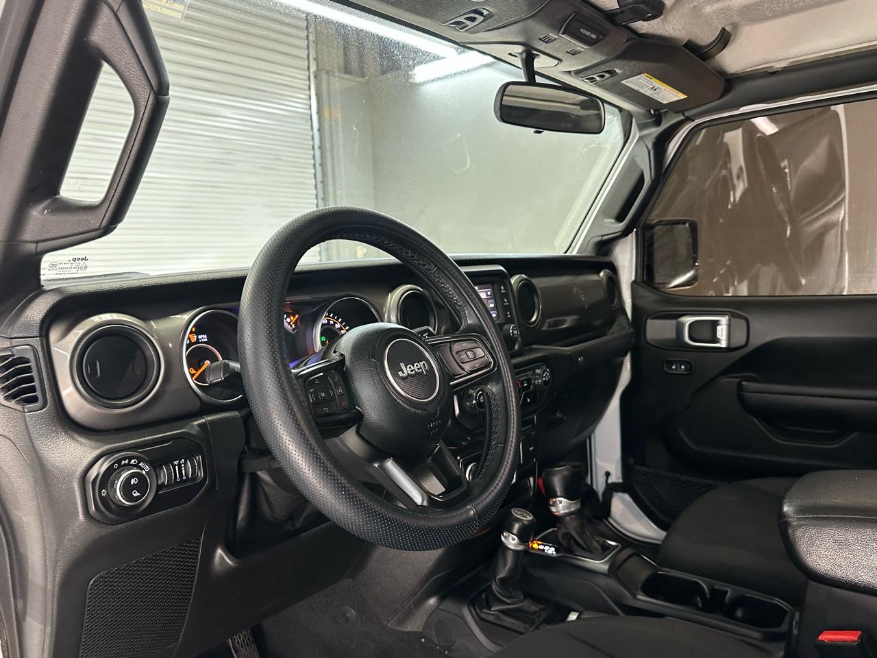 Jeep Gladiator Sport 2021