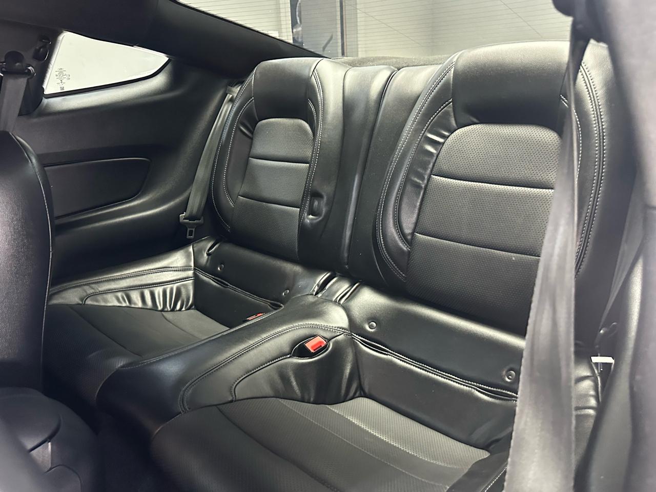 Ford Mustang EcoBoost Coupe 2020