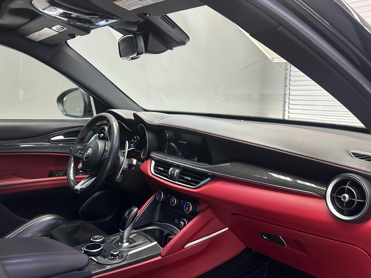 Alfa Romeo Stelvio  2019