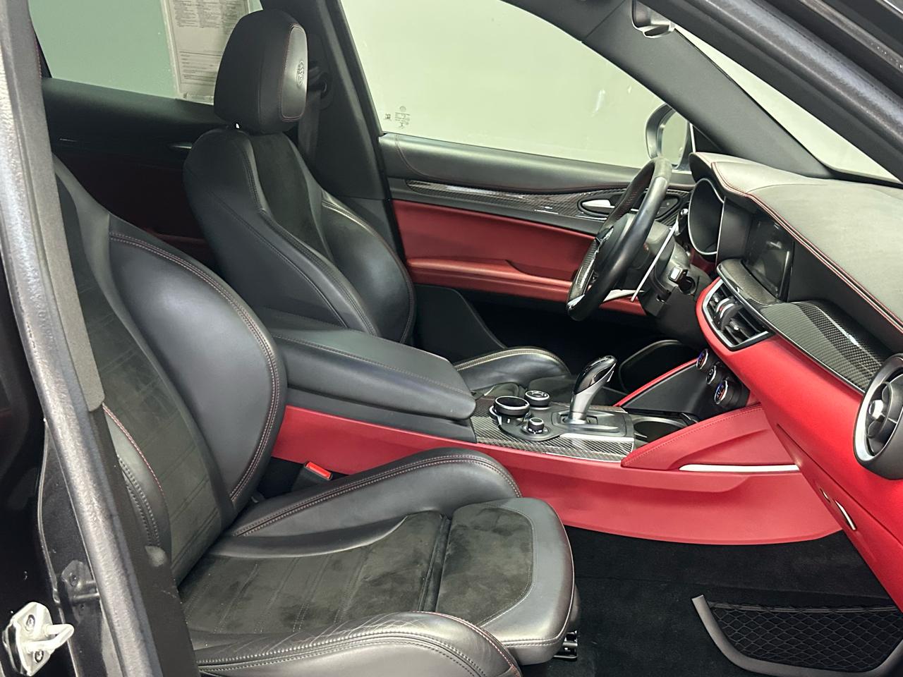 Alfa Romeo Stelvio  2019