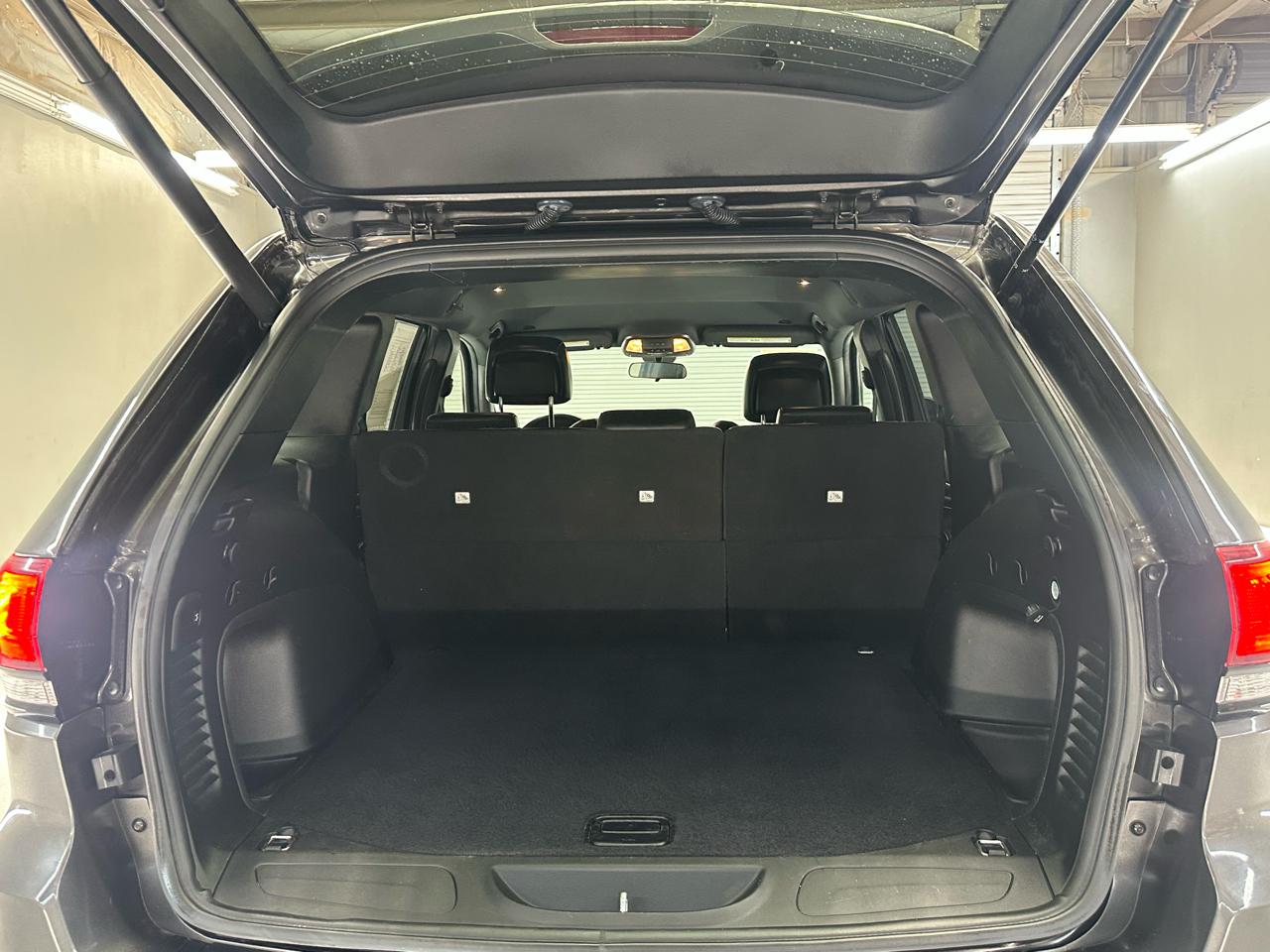 Jeep Grand Cherokee Laredo E 2WD 2021