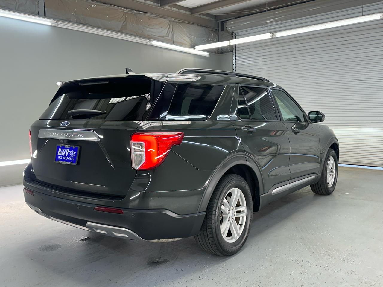 Ford Explorer XLT 2022