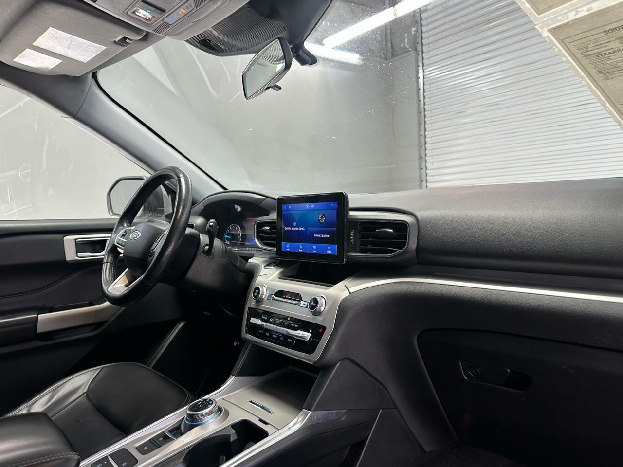 Ford Explorer XLT 2022