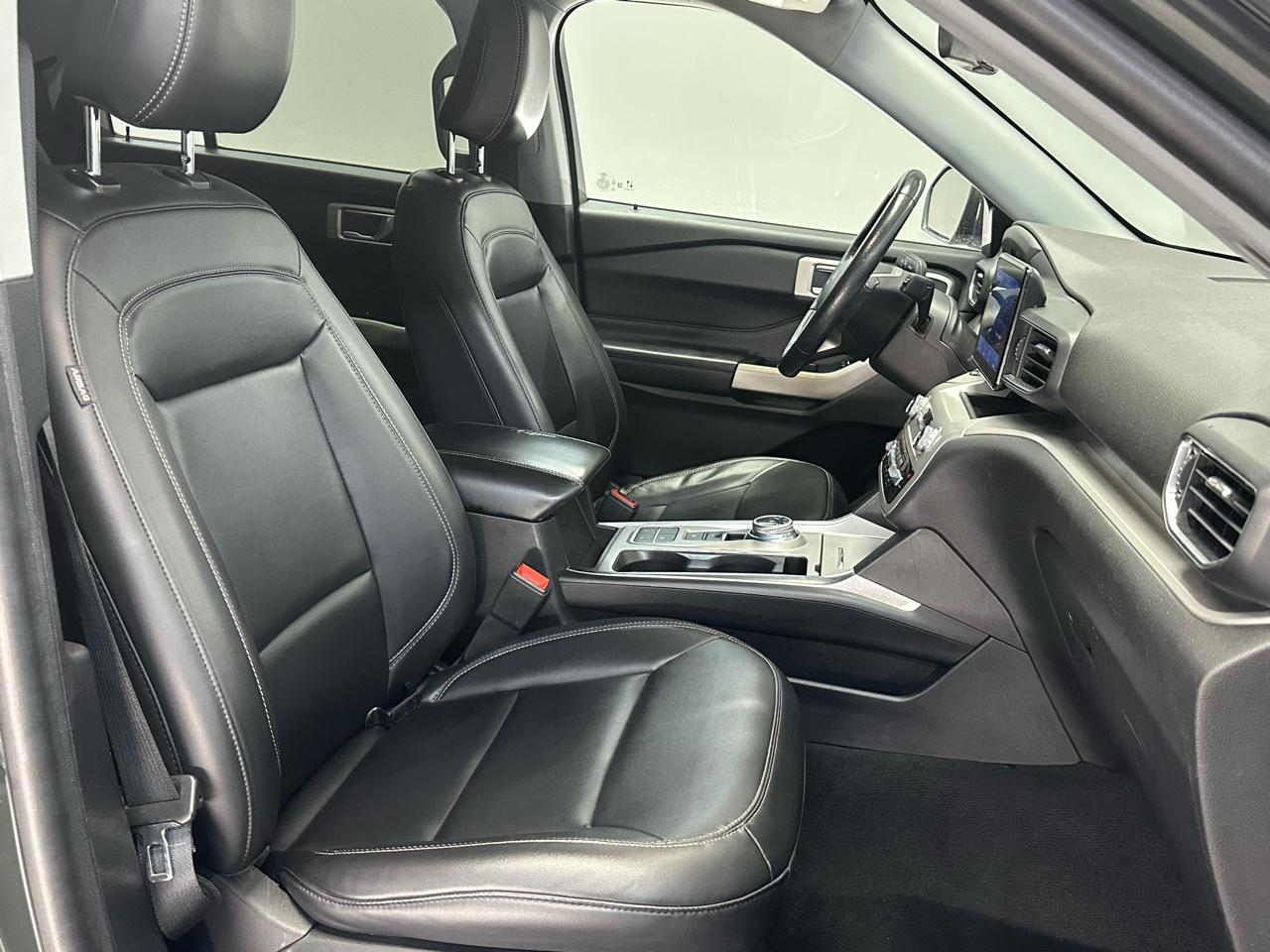 Ford Explorer XLT 2022