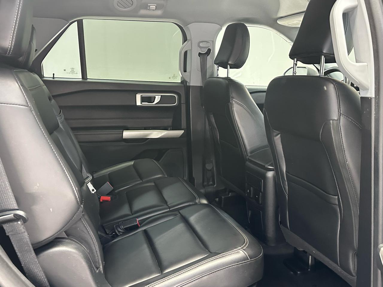 Ford Explorer XLT 2022