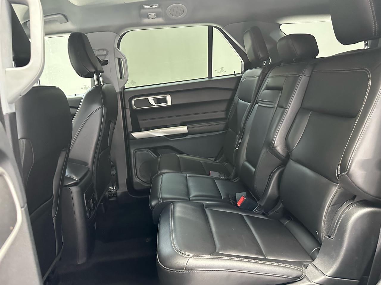 Ford Explorer XLT 2022