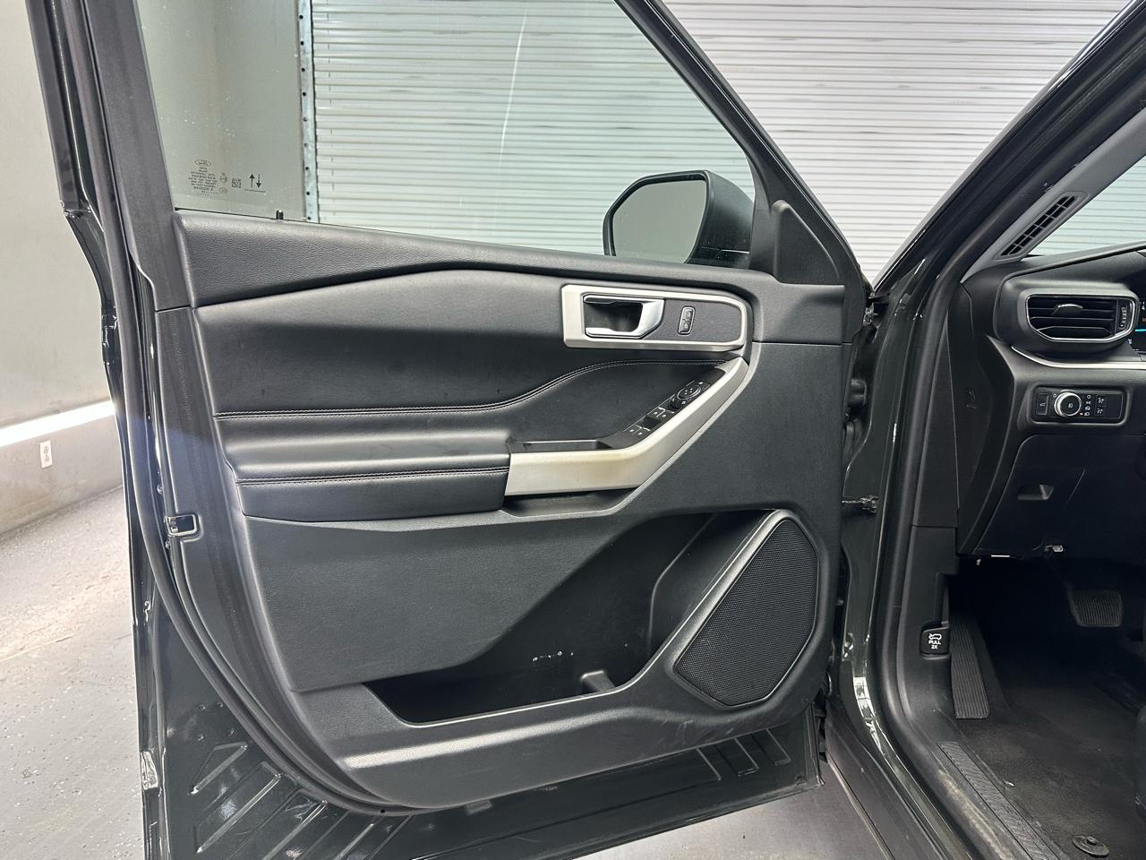 Ford Explorer XLT 2022