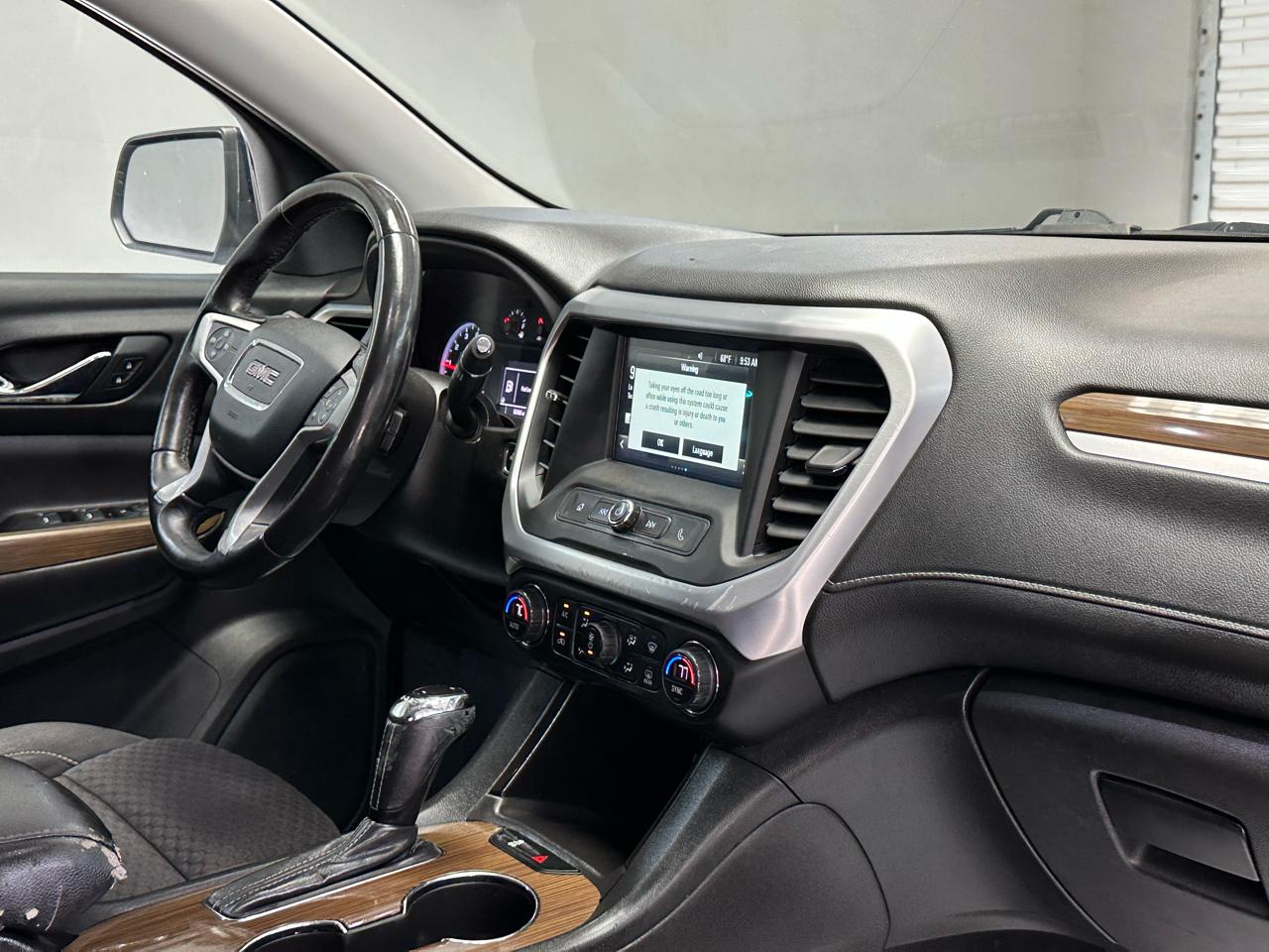 GMC Acadia SLE-1 FWD 2017