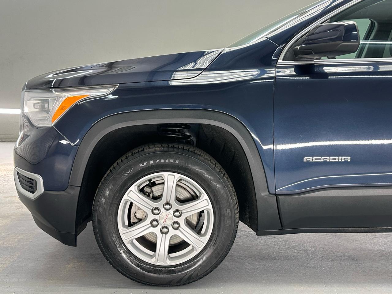 GMC Acadia SLE-1 FWD 2017