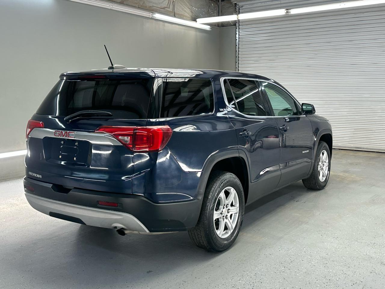 GMC Acadia SLE-1 FWD 2017