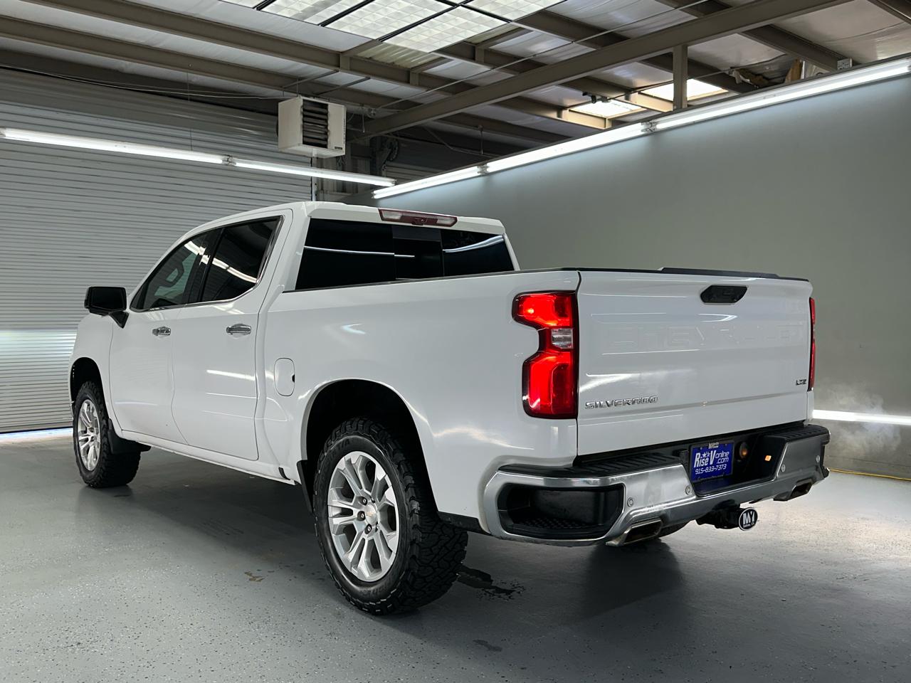 Chevrolet Silverado 1500 LTZ Crew Cab 4WD 2024