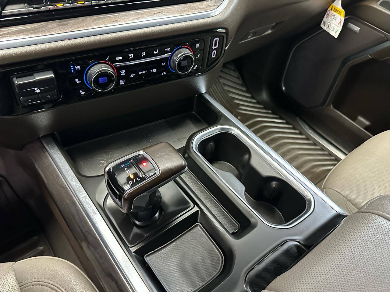 Chevrolet Silverado 1500 LTZ Crew Cab 4WD 2024