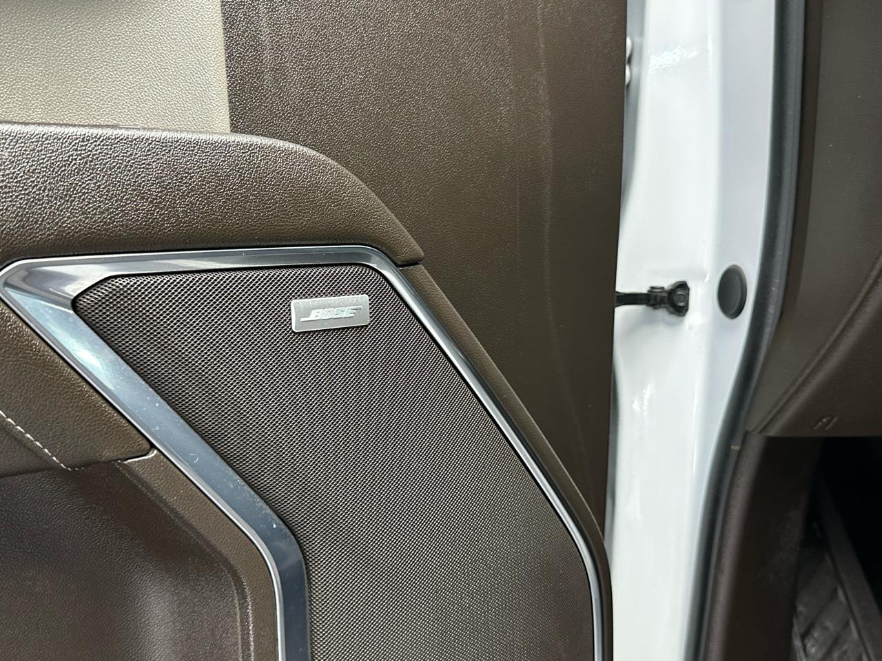 Chevrolet Silverado 1500 LTZ Crew Cab 4WD 2024