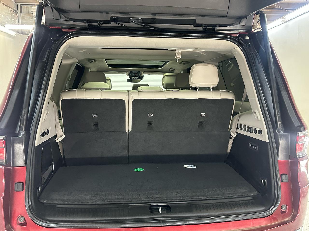 Jeep Wagoneer Series III 4WD 2022