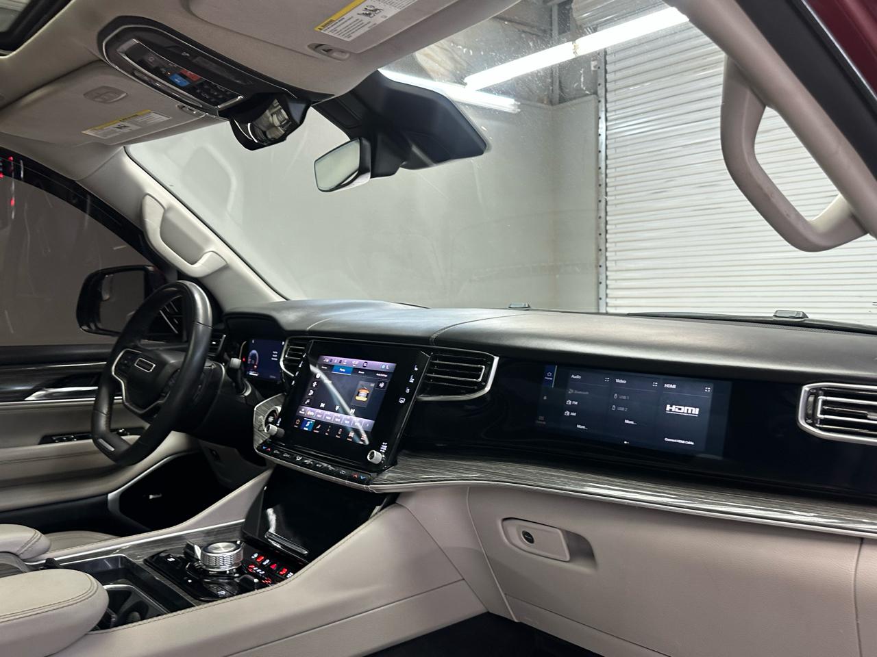 Jeep Wagoneer Series III 4WD 2022