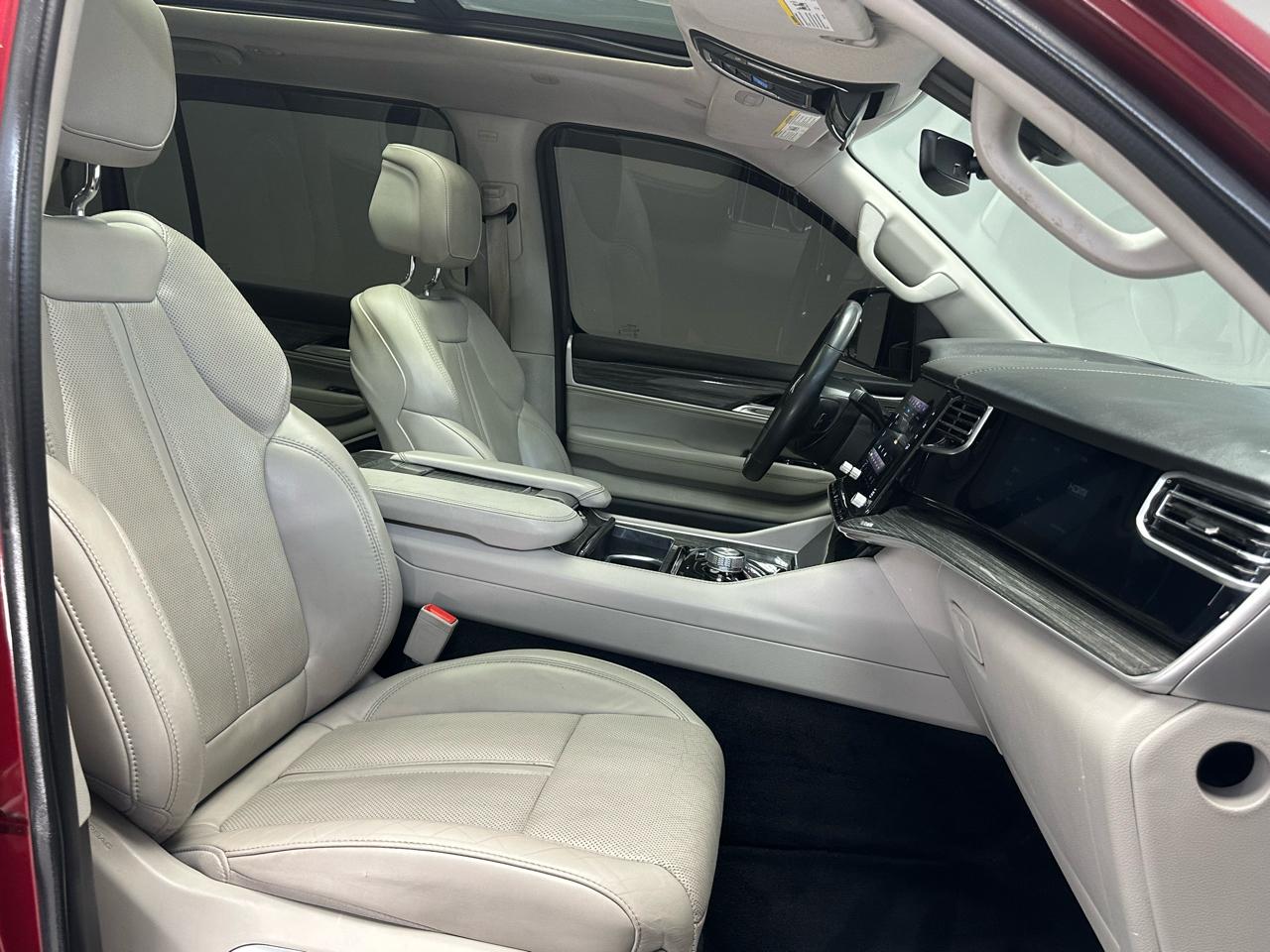 Jeep Wagoneer Series III 4WD 2022