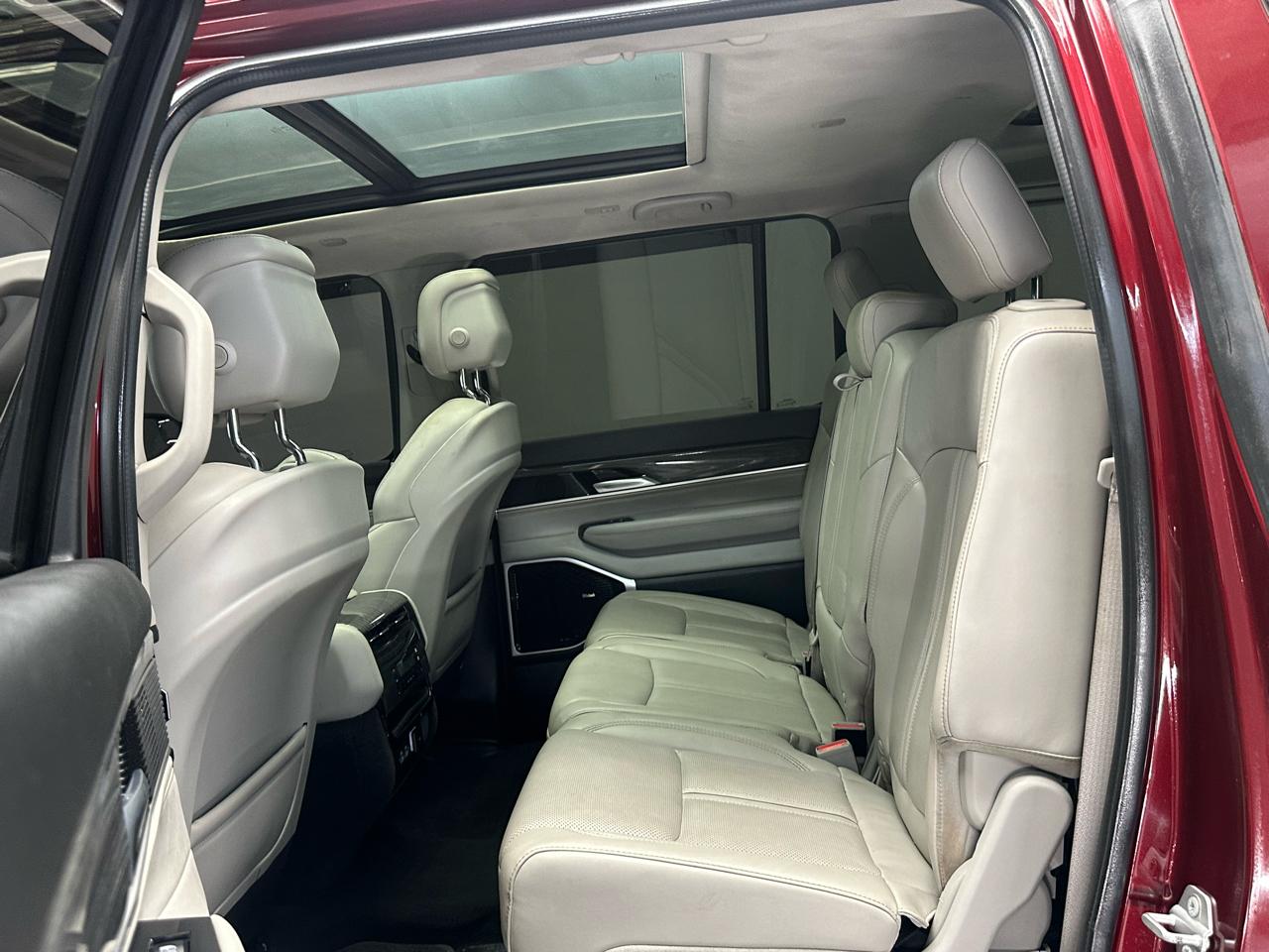 Jeep Wagoneer Series III 4WD 2022