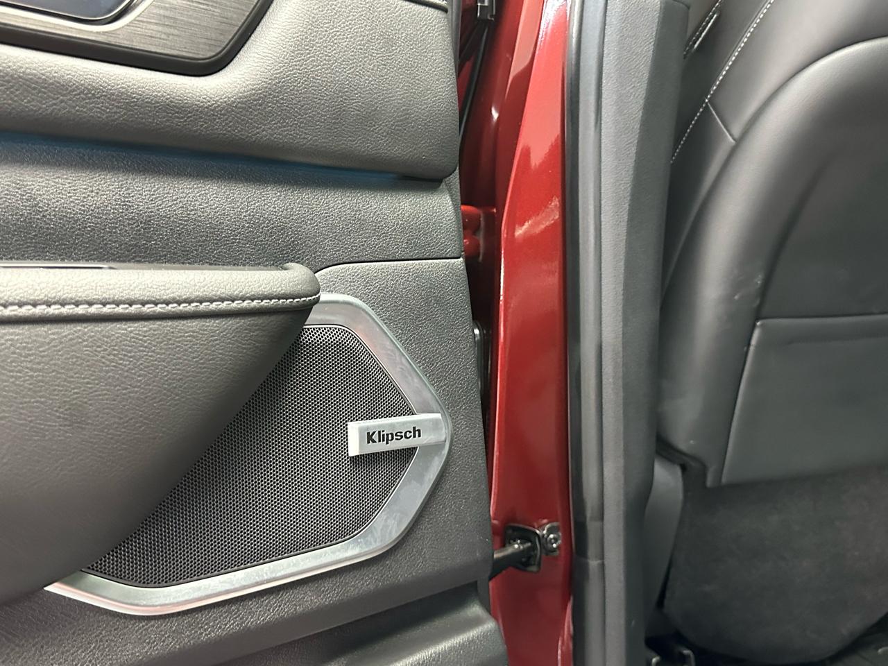 Nissan Armada Platinum 2025