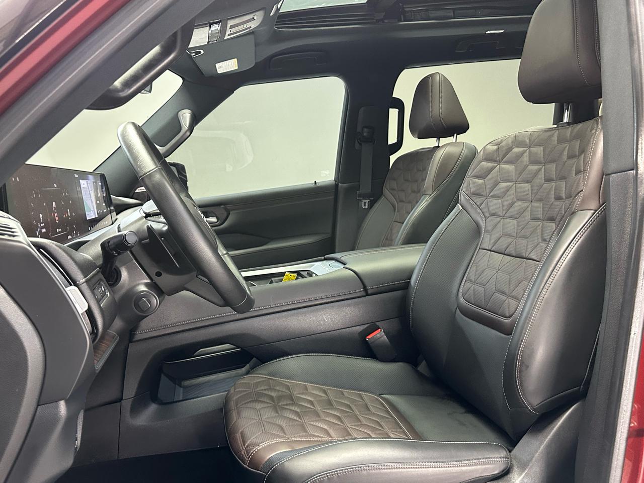 Nissan Armada Platinum 2025