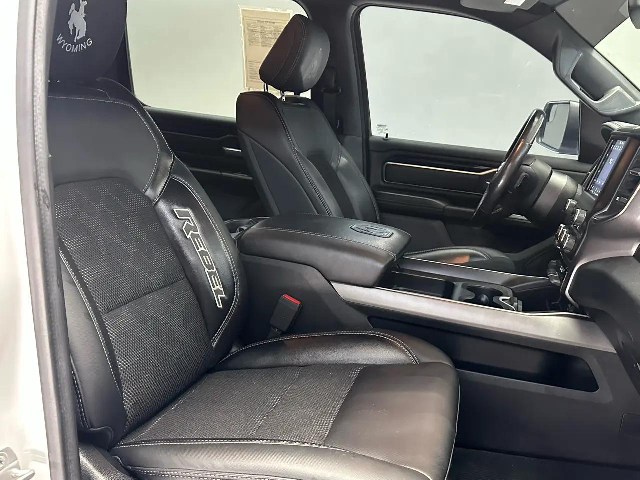 RAM 1500 Rebel Crew Cab SB 4WD 2020