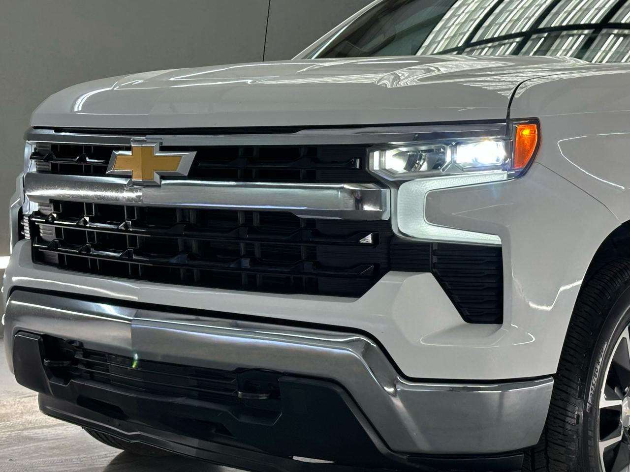Chevrolet Silverado 1500 LT Crew Cab 4WD 2022