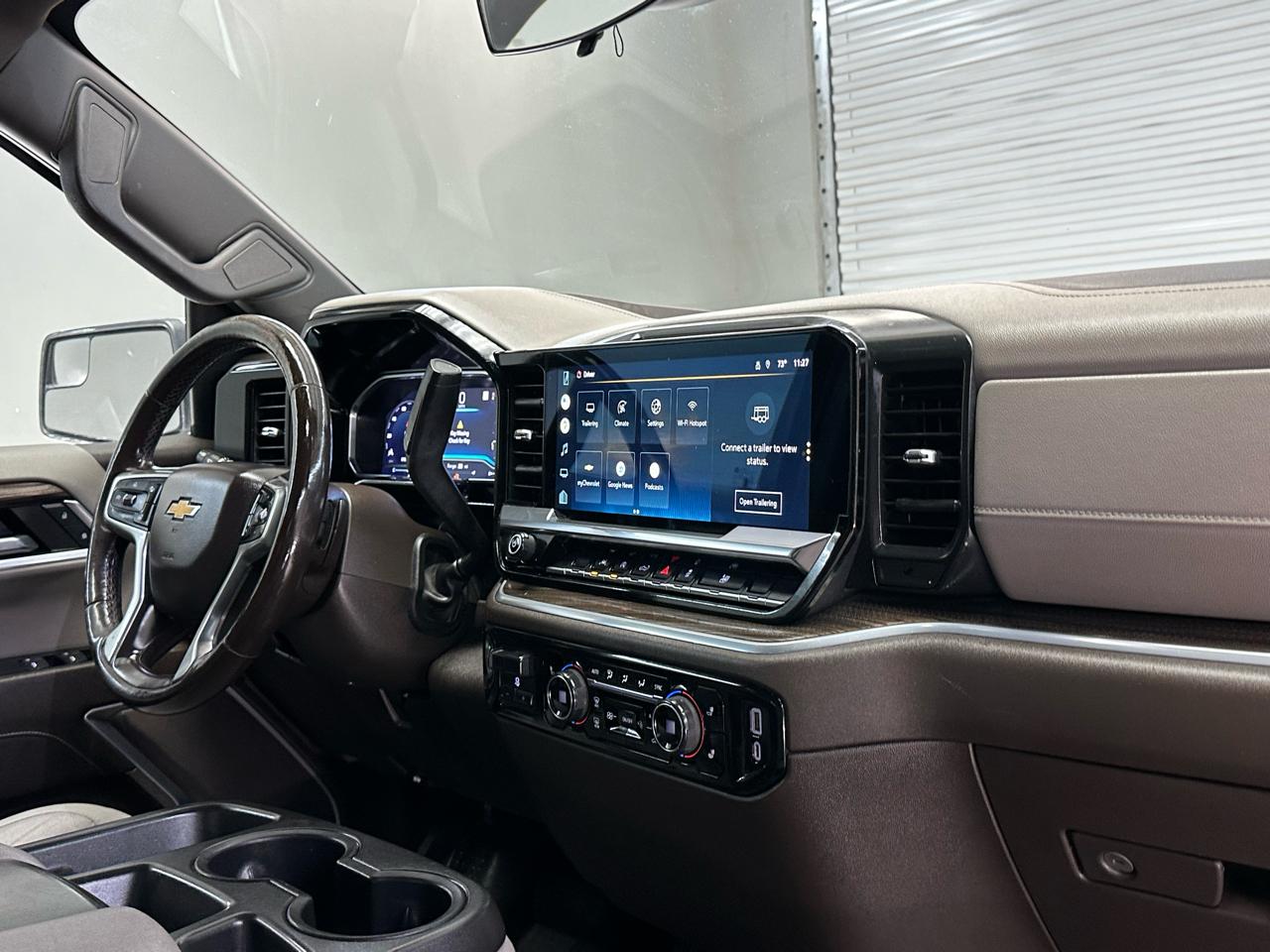 Chevrolet Silverado 1500 LT Crew Cab 4WD 2022