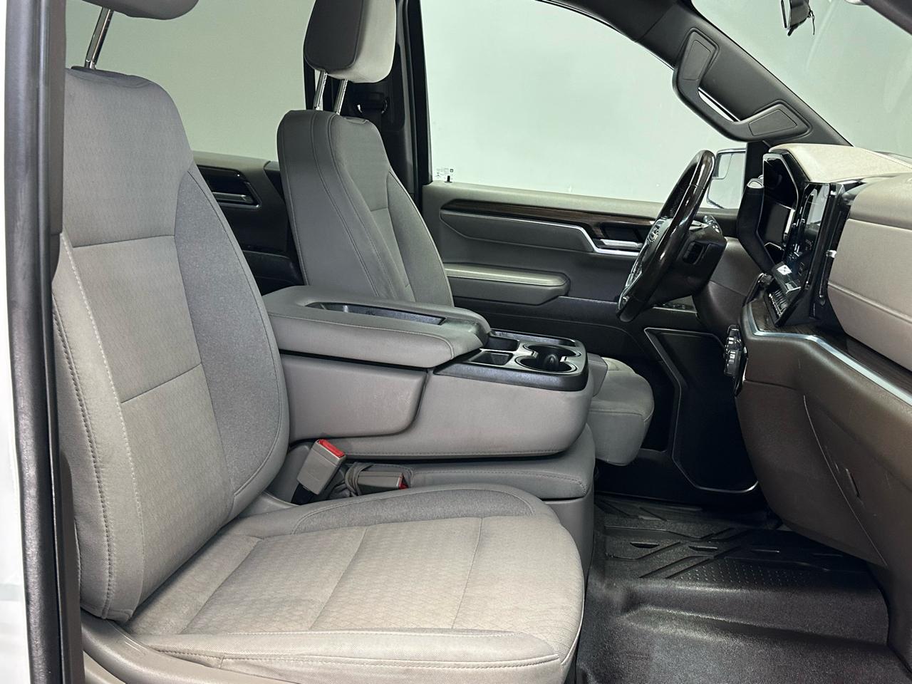 Chevrolet Silverado 1500 LT Crew Cab 4WD 2022