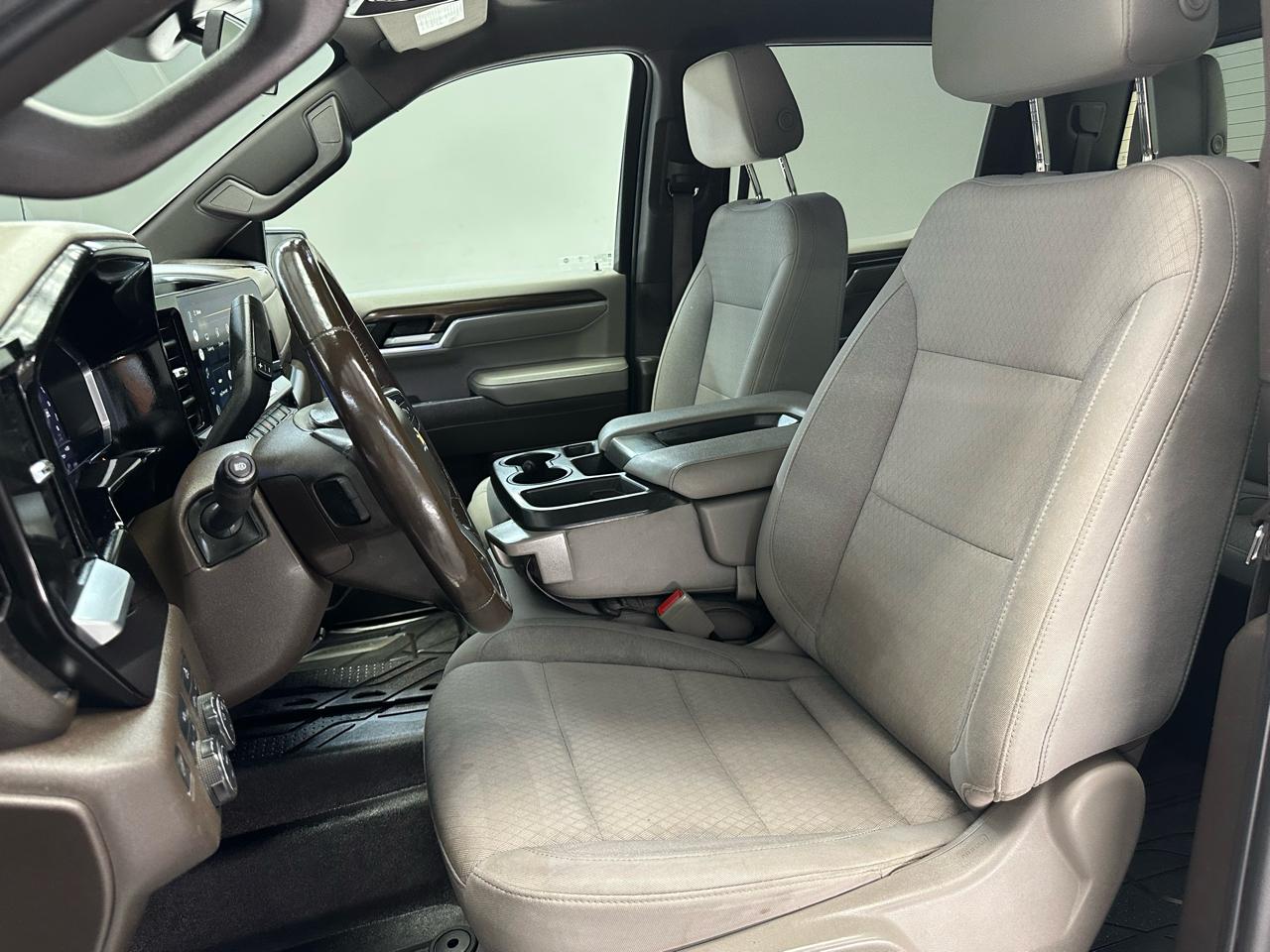 Chevrolet Silverado 1500 LT Crew Cab 4WD 2022