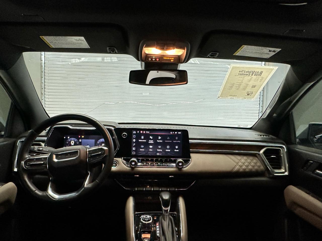 GMC Canyon Denali Crew Cab 4WD 2024