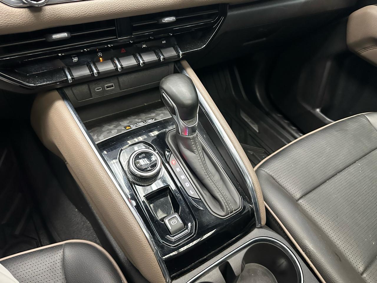 GMC Canyon Denali Crew Cab 4WD 2024