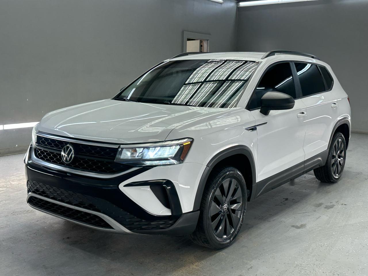 Volkswagen Taos S 2023