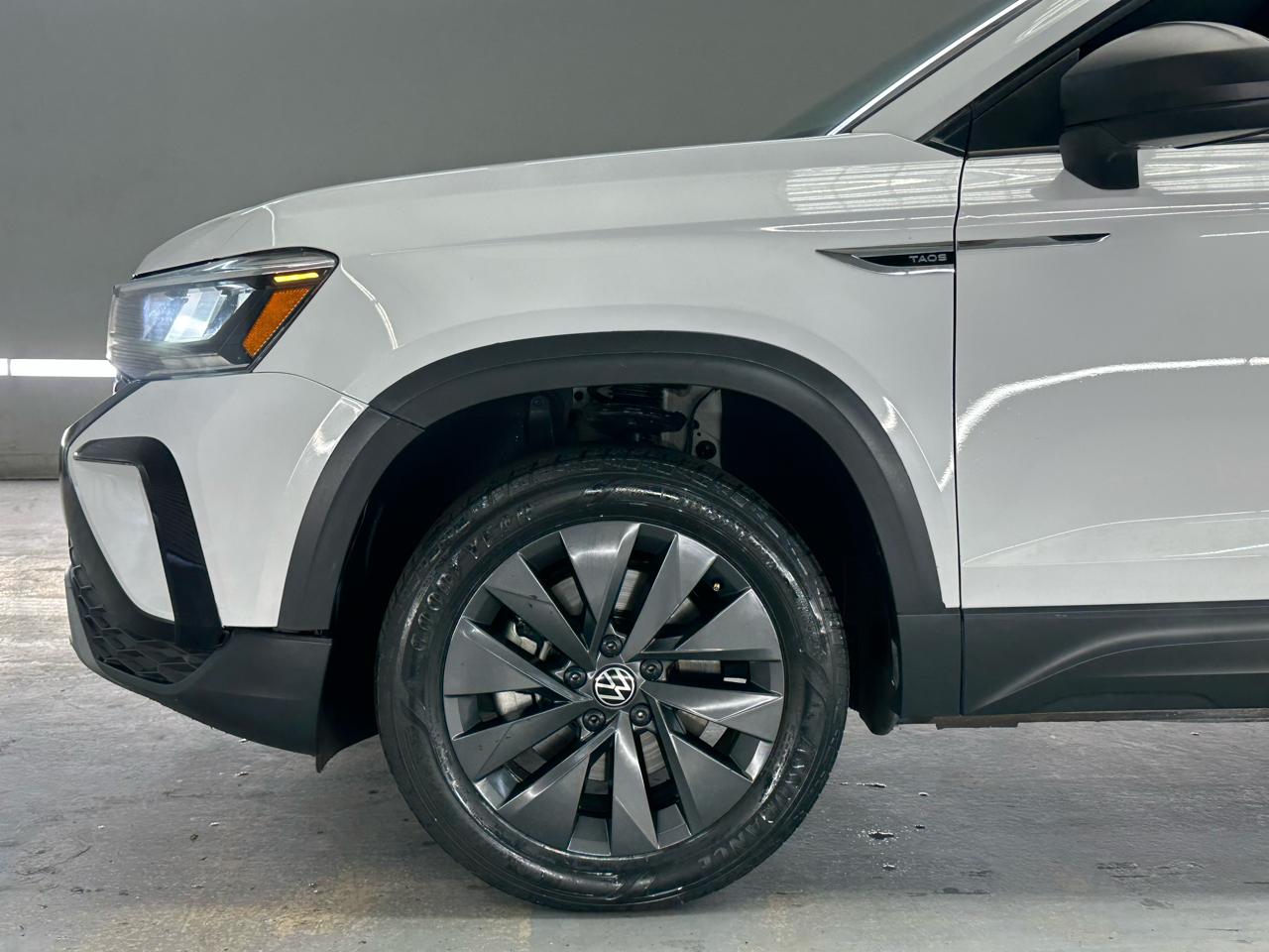 Volkswagen Taos S 2023