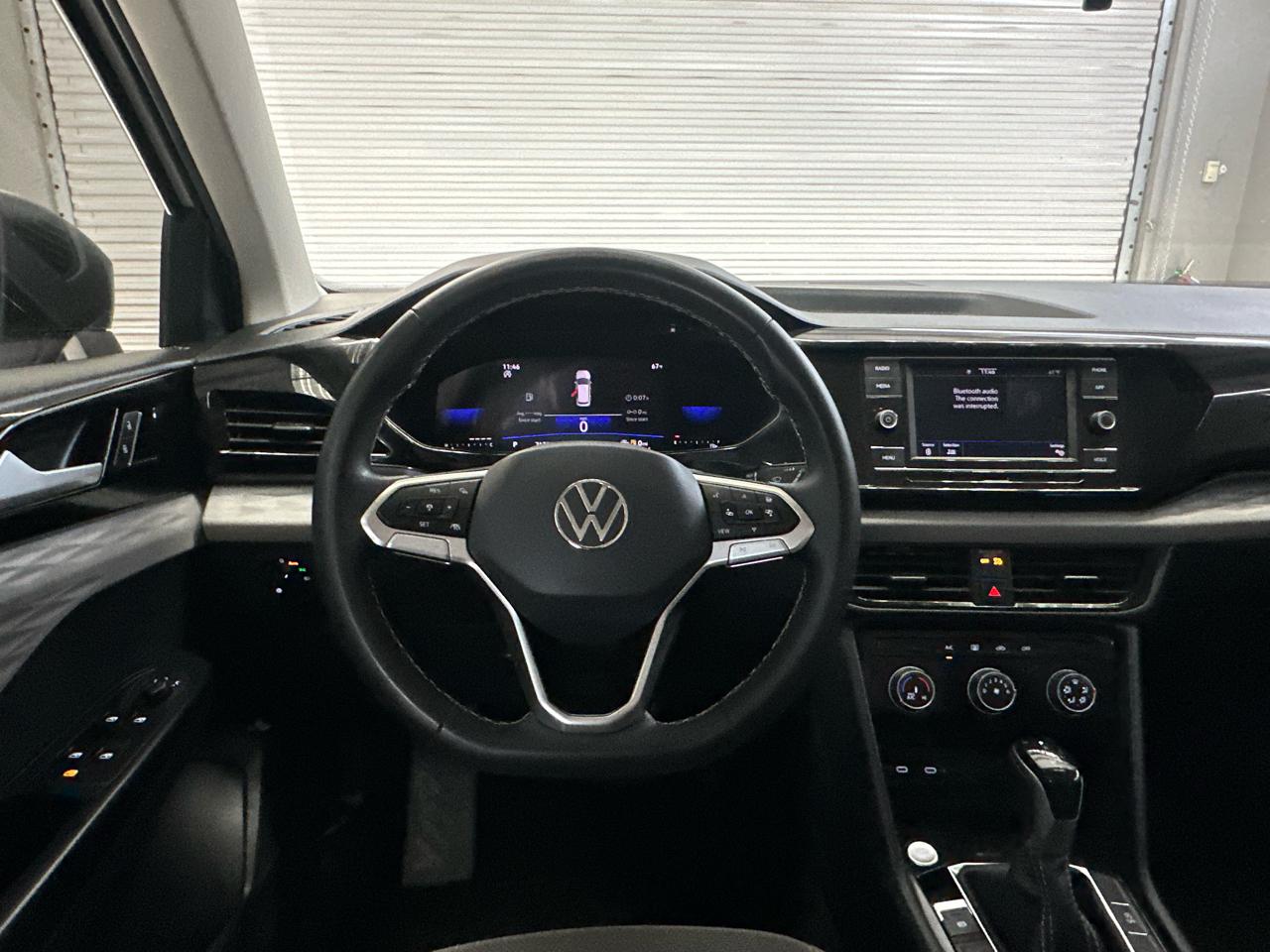 Volkswagen Taos S 2023