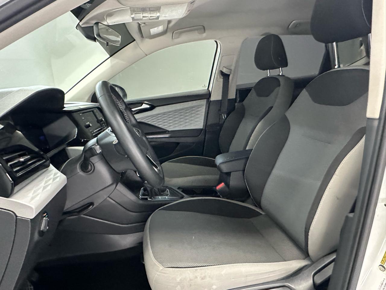 Volkswagen Taos S 2023