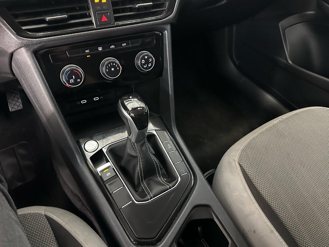 Volkswagen Taos S 2023