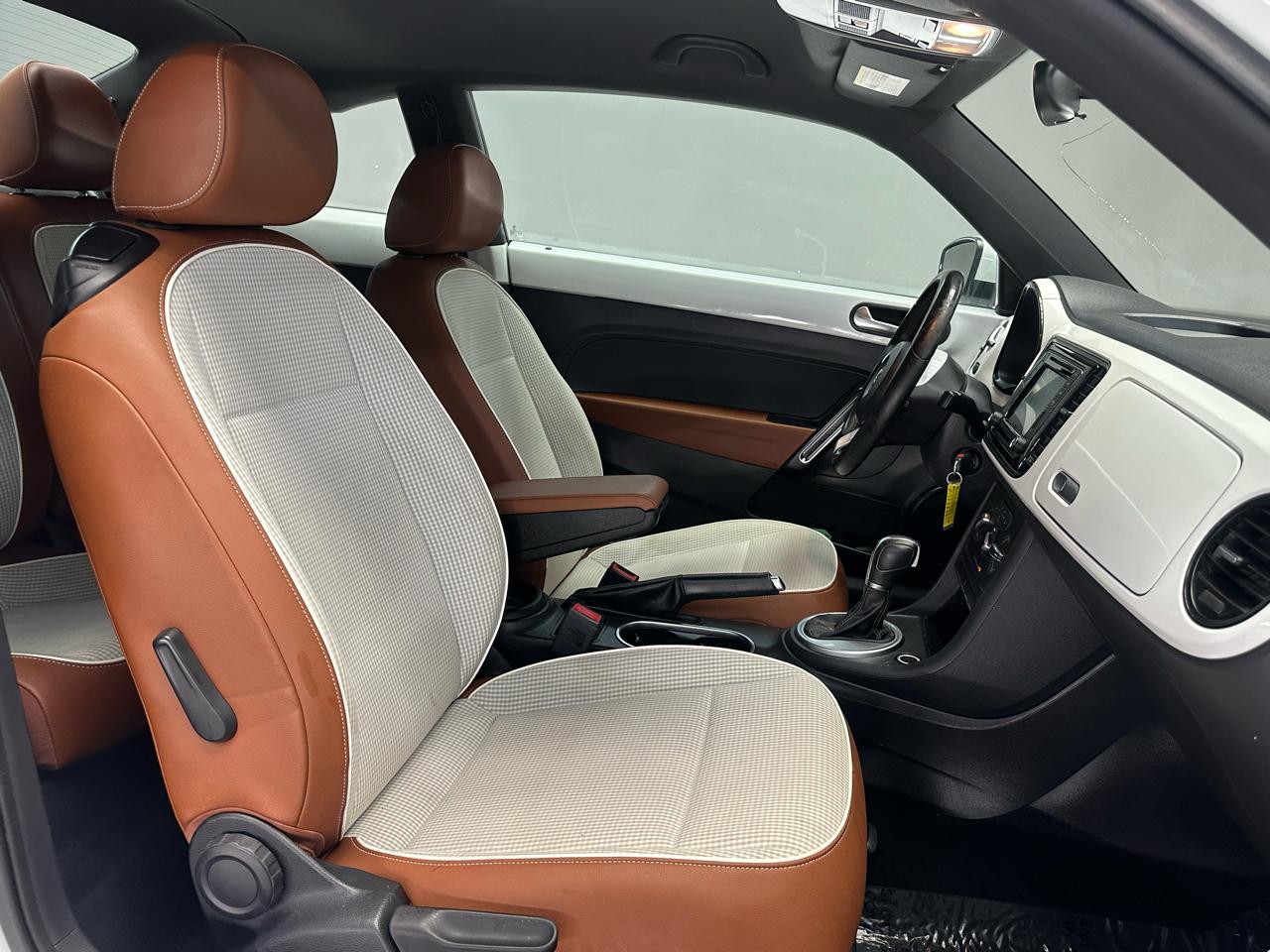 Volkswagen Beetle 1.8T S 2017