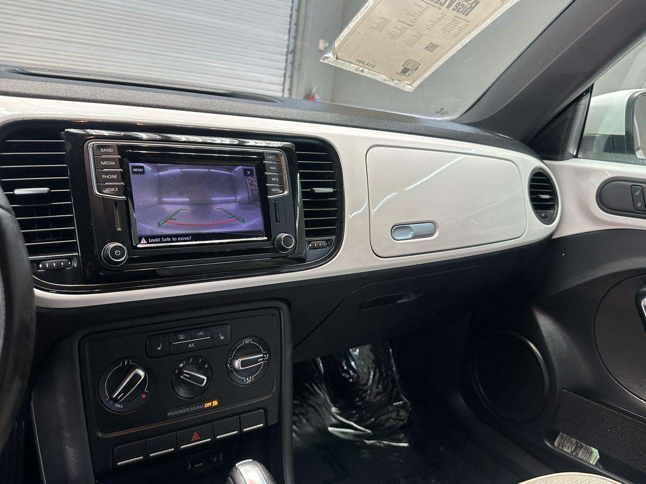 Volkswagen Beetle 1.8T S 2017