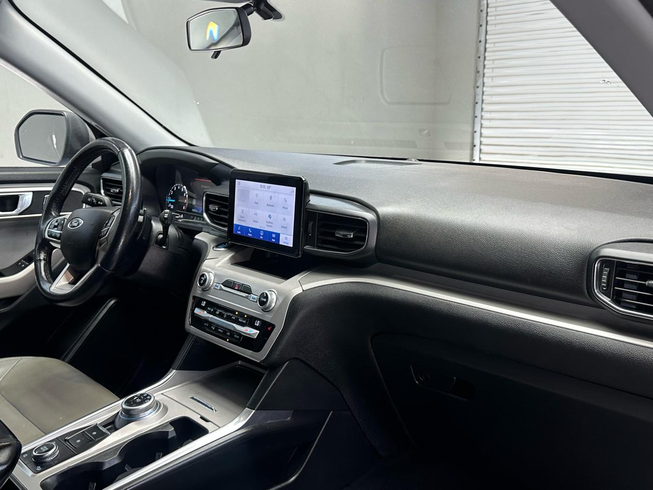 Ford Explorer XLT AWD 2021