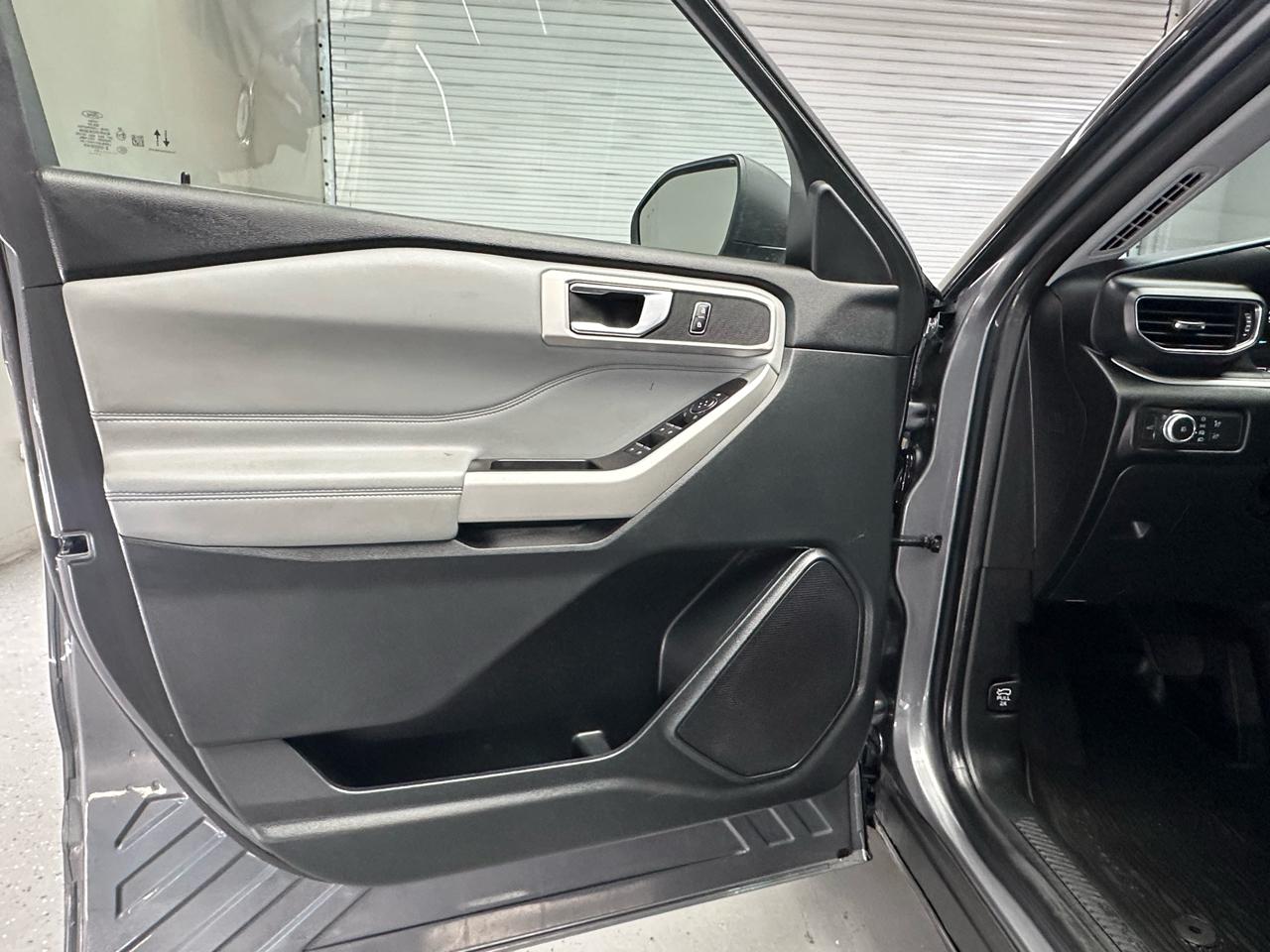 Ford Explorer XLT AWD 2021