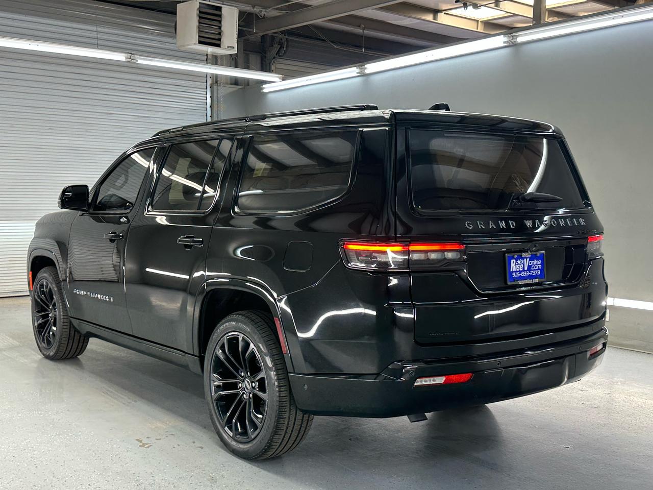 Jeep Grand Wagoneer Series II Obsidian 4x4 2023