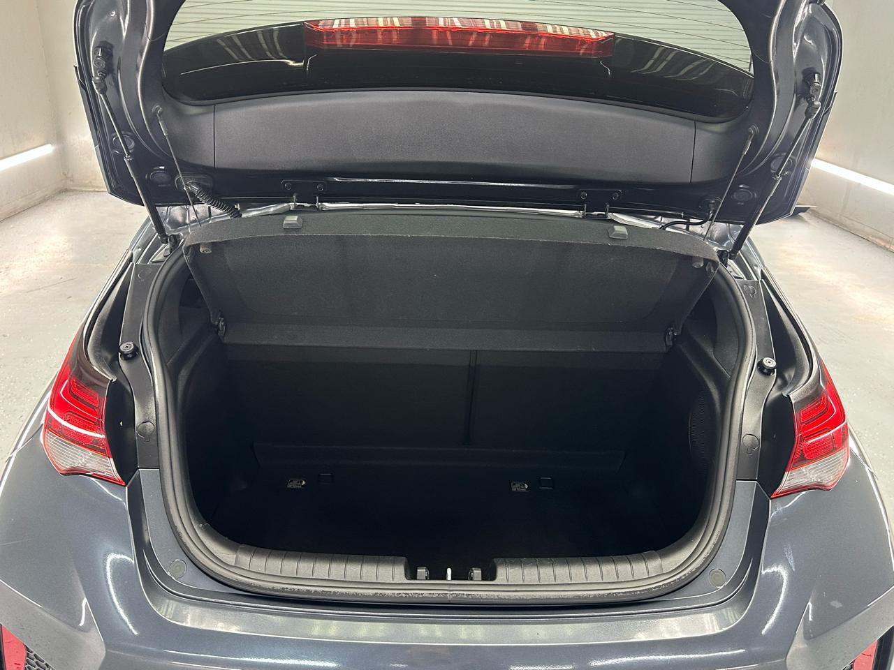 Hyundai Veloster  2019