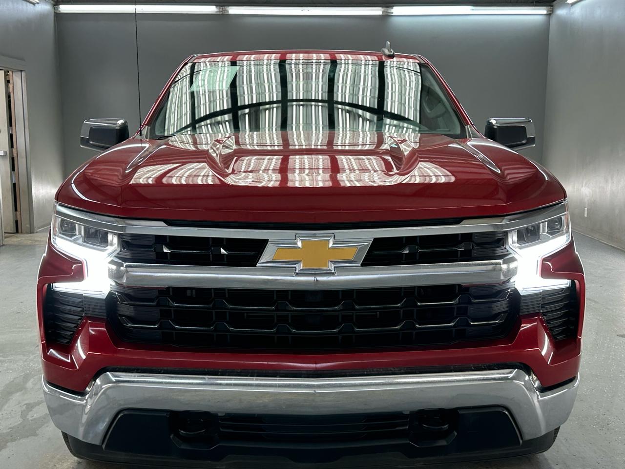 Chevrolet Silverado 1500 LT Crew Cab 4WD 2024