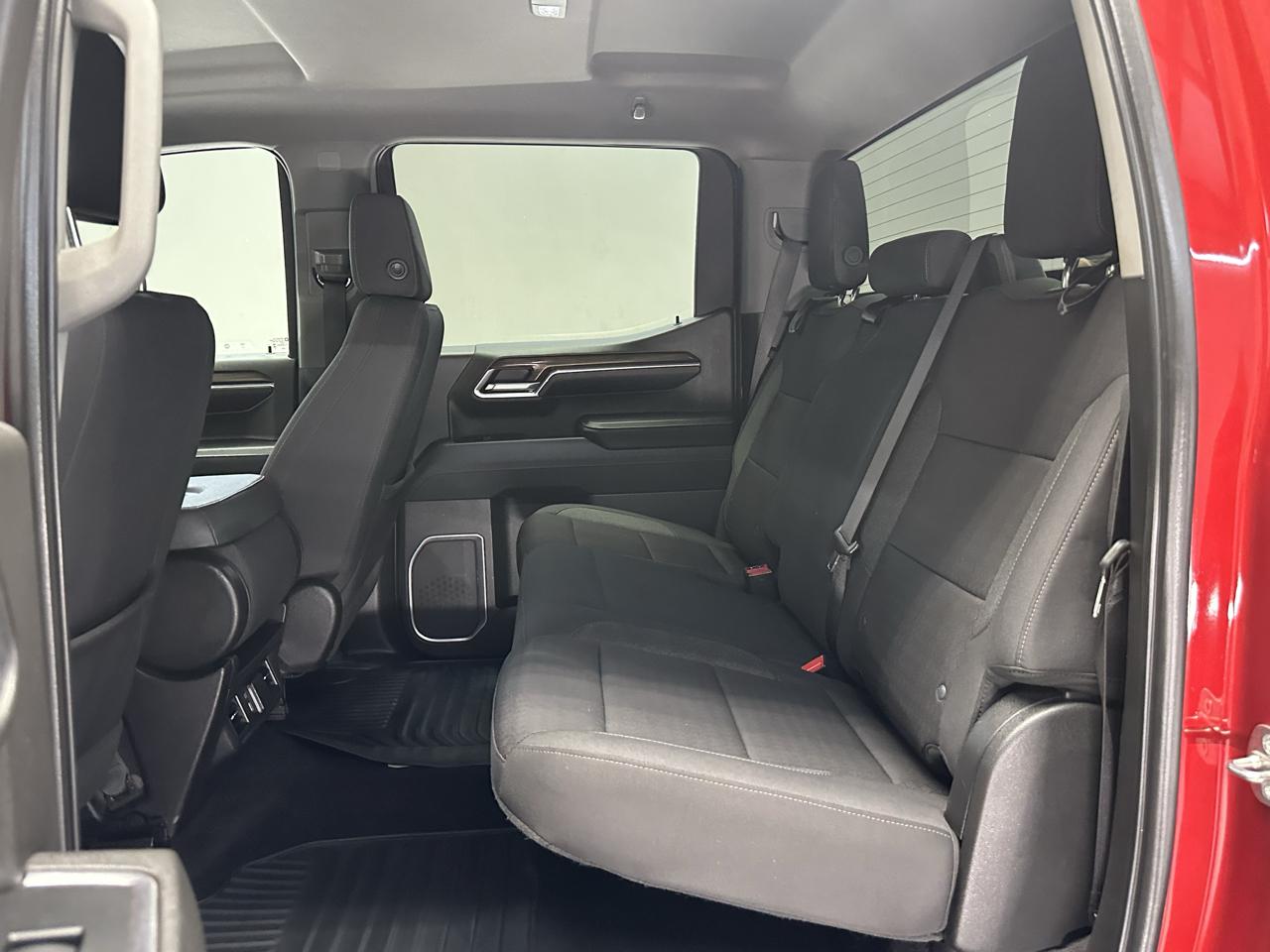 Chevrolet Silverado 1500 LT Crew Cab 4WD 2024