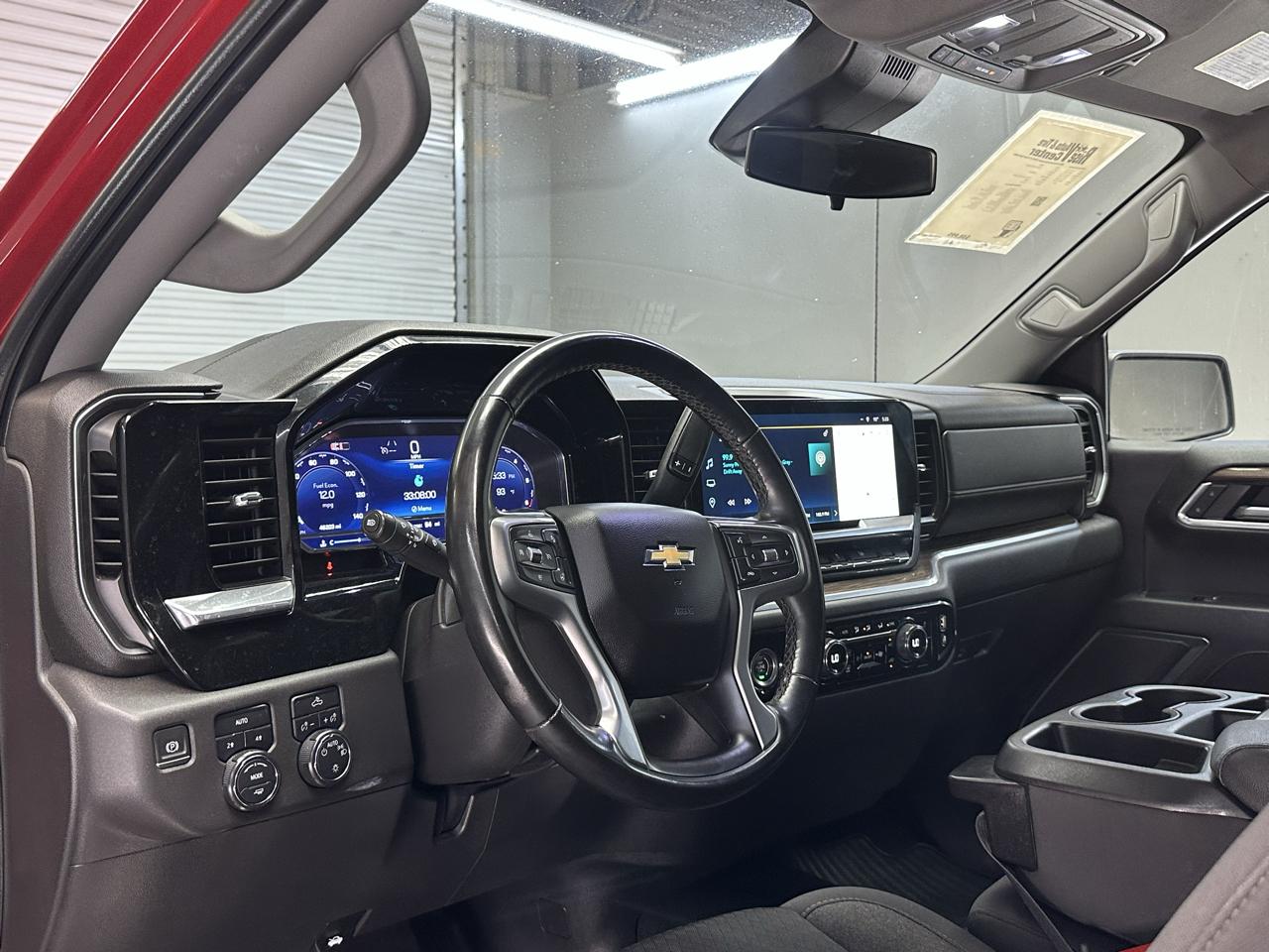 Chevrolet Silverado 1500 LT Crew Cab 4WD 2024