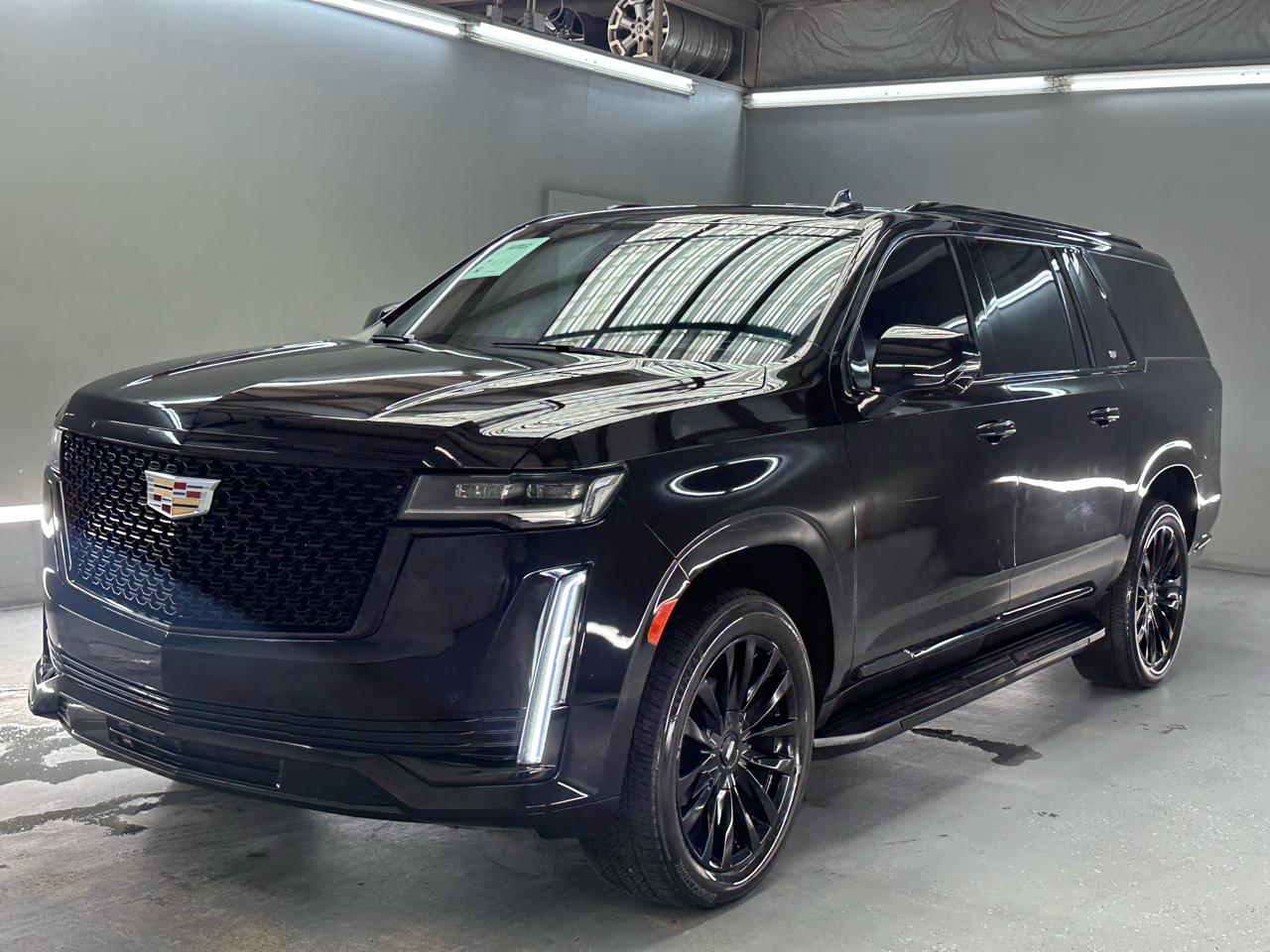 Cadillac Escalade ESV 2WD Luxury 2023