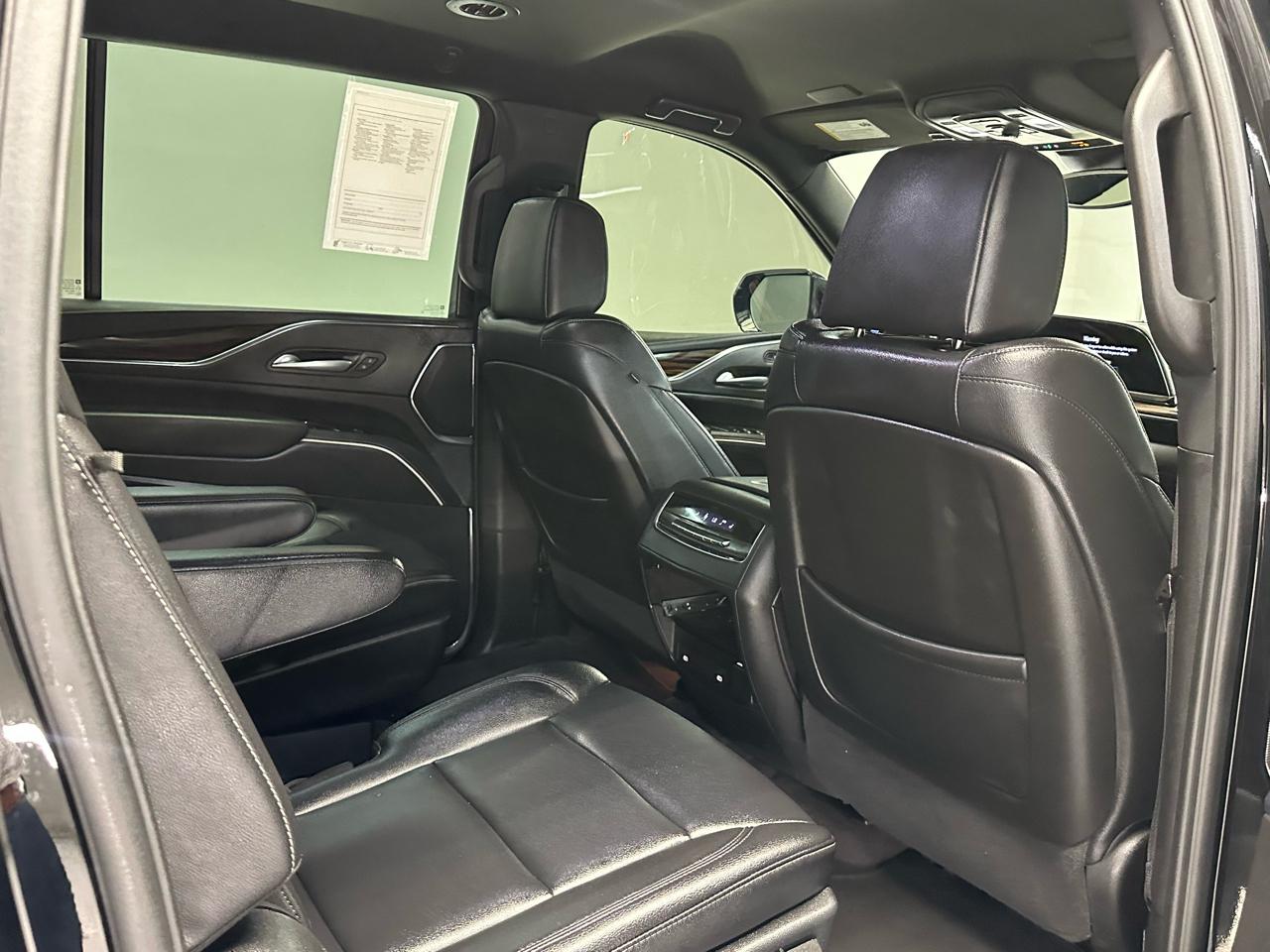 Cadillac Escalade ESV 2WD Luxury 2023
