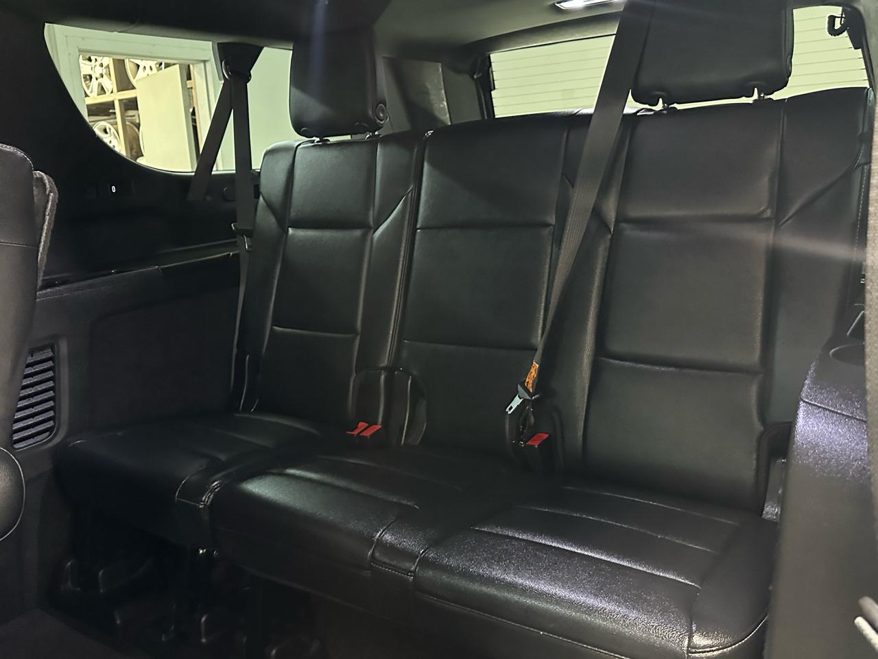 Cadillac Escalade ESV 2WD Luxury 2023