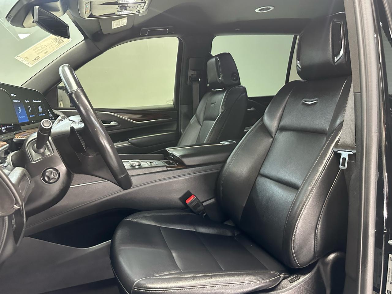 Cadillac Escalade ESV 2WD Luxury 2023