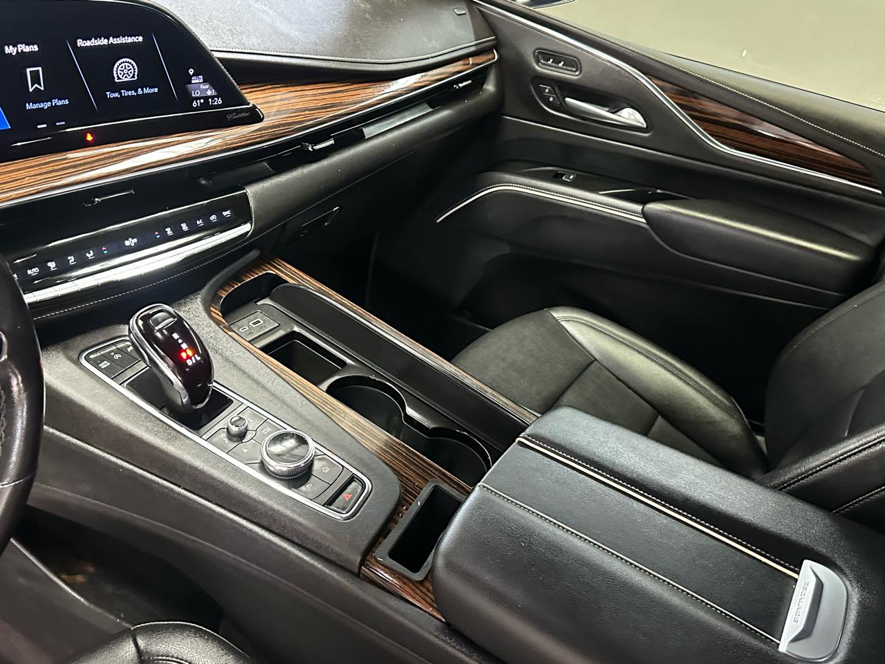 Cadillac Escalade ESV 2WD Luxury 2023