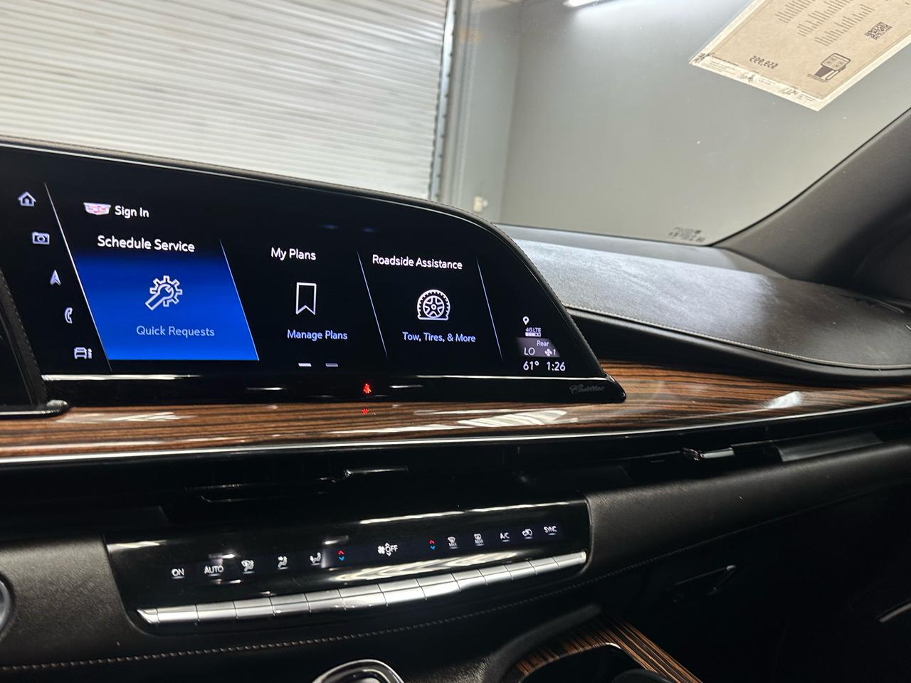 Cadillac Escalade ESV 2WD Luxury 2023